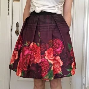 Ted Baker floral pattern skirt, size 2 (4 US)